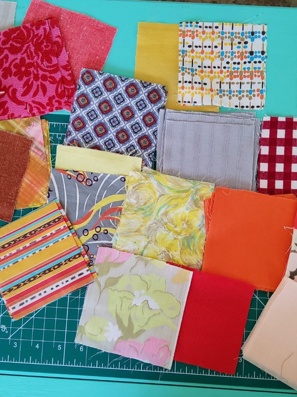 Fabric Destash Bundle, Quilting Squares, Vintage Fabric Scraps, Sewing - Picture 2 of 9